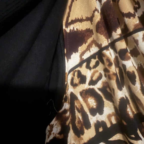 Alfred Dunner Black Cardigan sweater medium Animal Print 2 in 1 open front - Picture 4 of 8